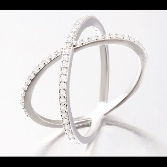 Sterling Silver Cubic Zirconia High Quality Ring - Picture 1 of 4